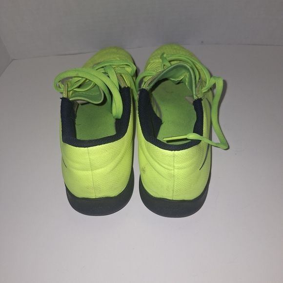 Nike Neon Yellow Women's Sneakers - Picture 7 of 8